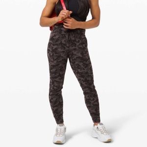 Lululemon Ready to Rulu Jogger sz 4 Camo